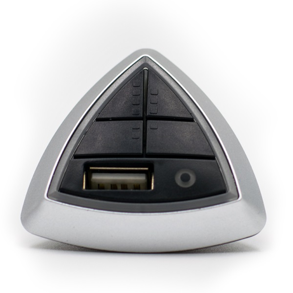 charger USB 4 touches charger USB 4 touches